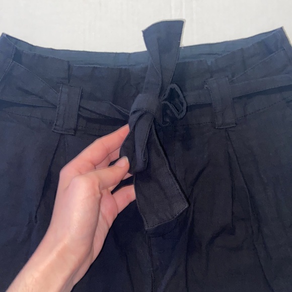 Free People | Tie Front Black Paperbag Shorts - Picture 2 of 6